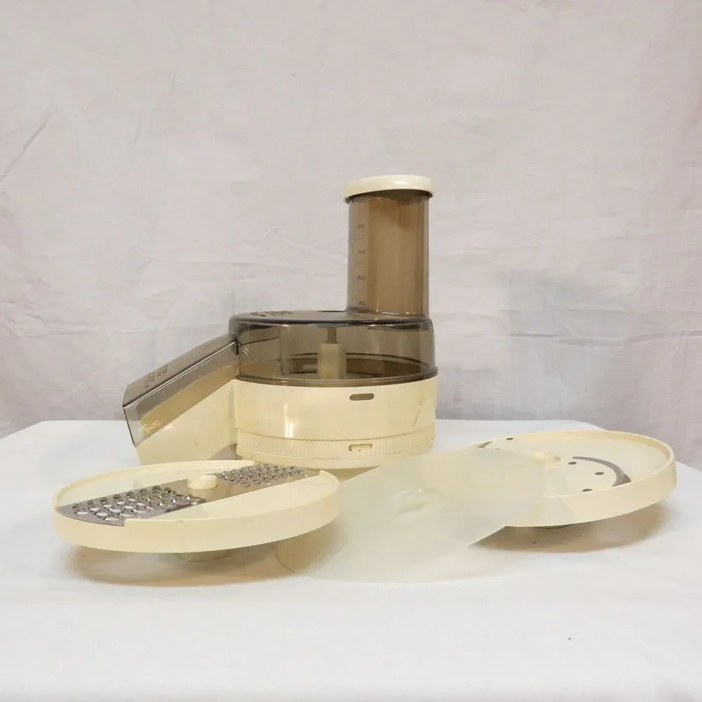 VTG Oster Kitchen Center Food Processer Attachment 2 blades pusher slinger Cream